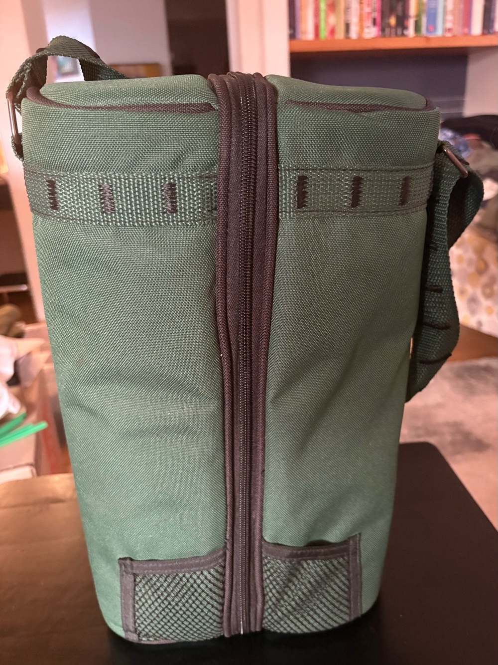 Picnic Time Green Insulated Wine  Cooler Bag with Accessories